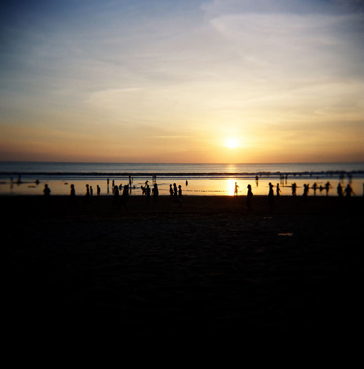 Kuta beach, 16 minutes before dusk
